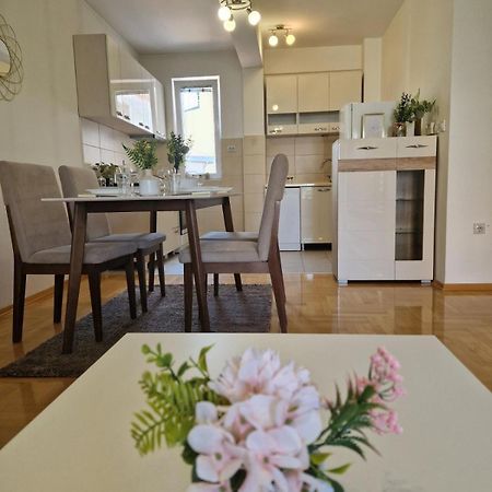 Kamche Lux Apartment Skopje Ngoại thất bức ảnh