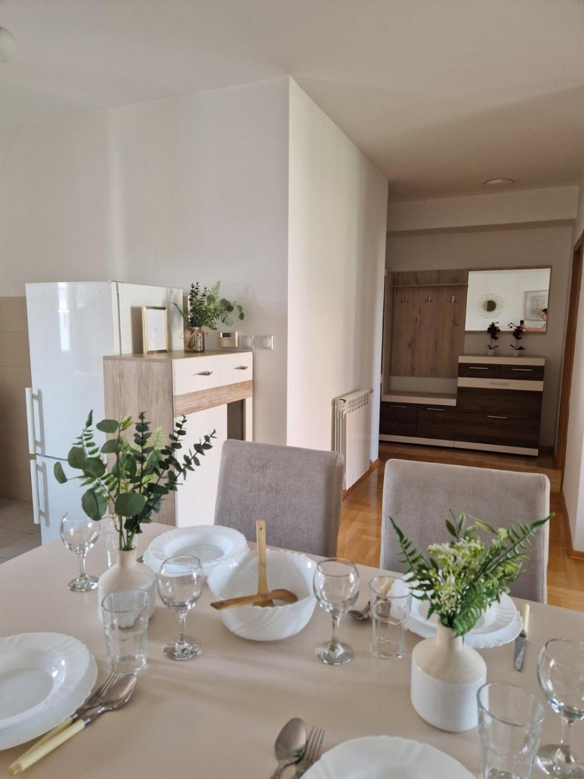 Kamche Lux Apartment Skopje Ngoại thất bức ảnh