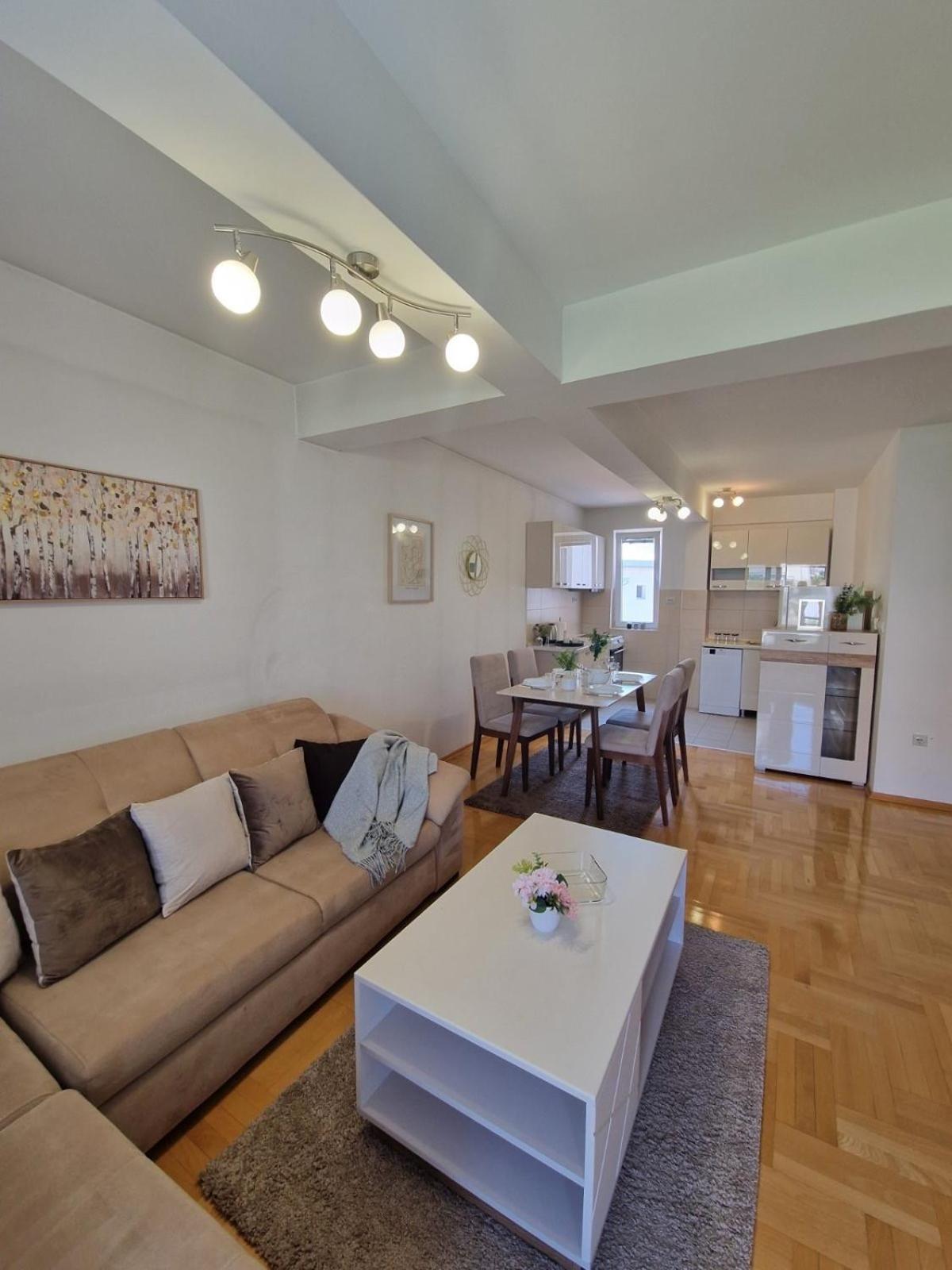 Kamche Lux Apartment Skopje Ngoại thất bức ảnh
